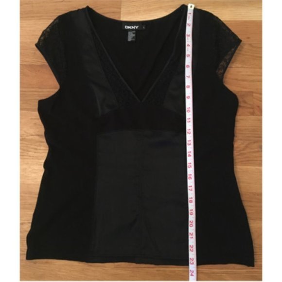 NWOT DKNY Silk and Lace Camisole Top Size Large - Picture 7 of 7